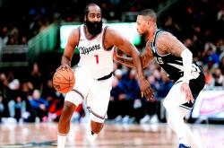 开云体育直播-关于火箭胜快船，西蒙斯暴扣战胜对手的信息