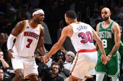 开云体育app-雄鹿击败凯尔特人，豪取七连胜，稳居东部榜首！