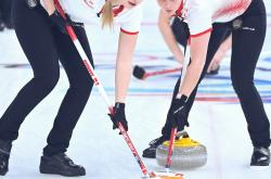 开云体育APP下载-韩国羽毛球队险胜中国羽毛球队，陶菲克三分雨点燃全场