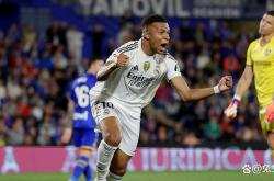 开云官方app入口-尤文图斯悲情败北，欧冠决赛之梦就此破碎的简单介绍