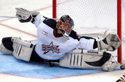 开云体育官网-范弗利特式接管，当篮球智慧照亮西甲国家德比之夜