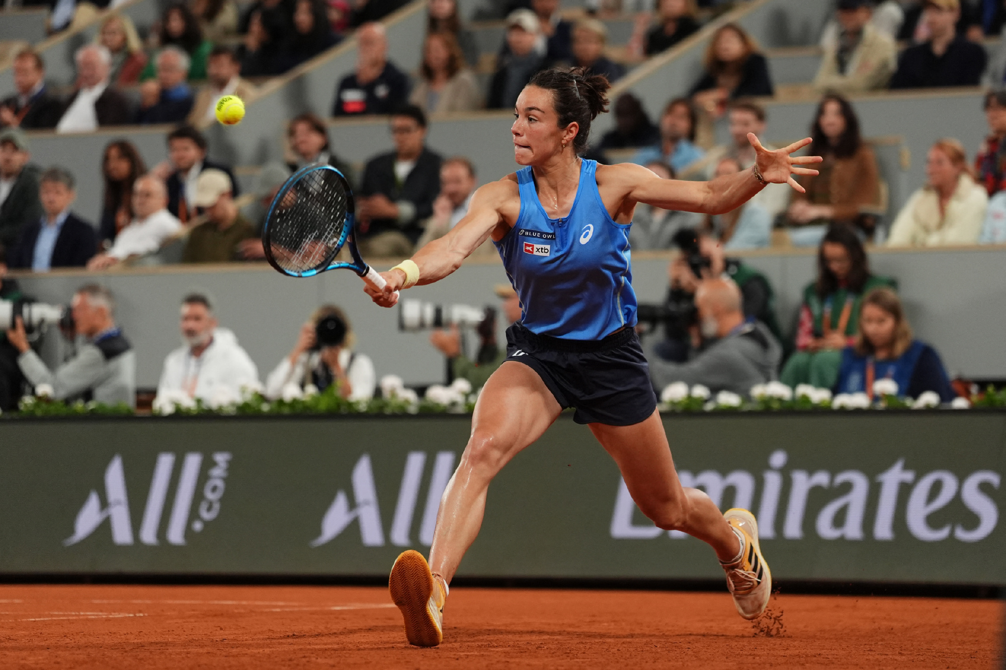 法国足球女队全员出击,成功晋级决赛 法国足球女队全员出击,成功晋级决赛