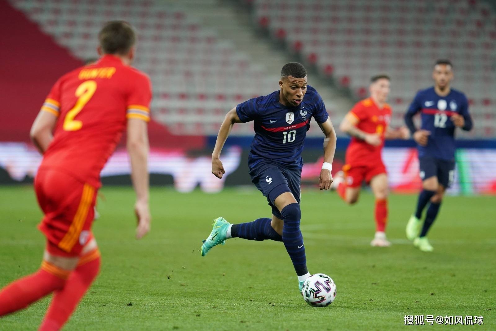 包含法国羽毛球队完胜印尼羽毛球队，马琳完成帽子戏法的词条