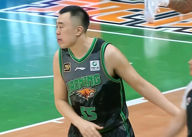 青岛队逆转深圳队,赵继伟扛起全队 青岛队逆转深圳队,赵继伟扛起全队