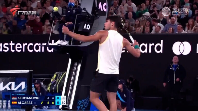 年终总决赛横扫戴维斯杯,阿尔卡拉斯带队取胜 年终总决赛横扫戴维斯杯,阿尔卡拉斯带队取胜