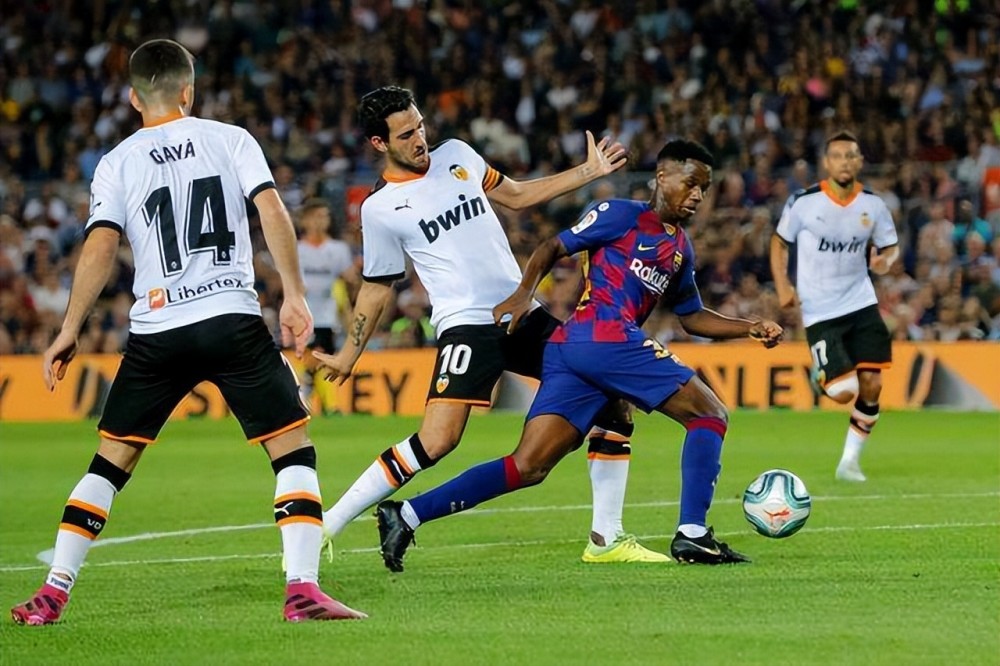 包含狂热比赛!巴伦西亚意外战胜塞维利亚的词条 包含狂热比赛!巴伦西亚意外战胜塞维利亚的词条