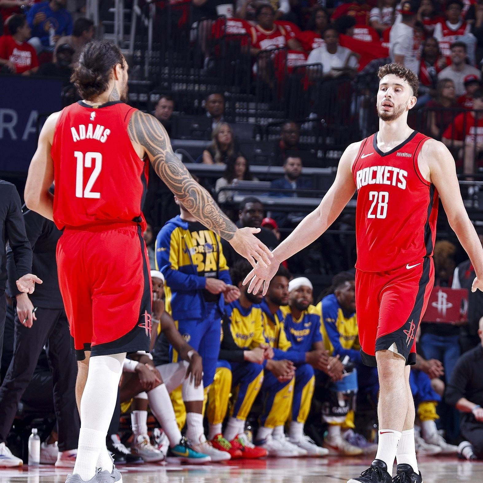 火箭队外线罚球稳定，成为取胜关键