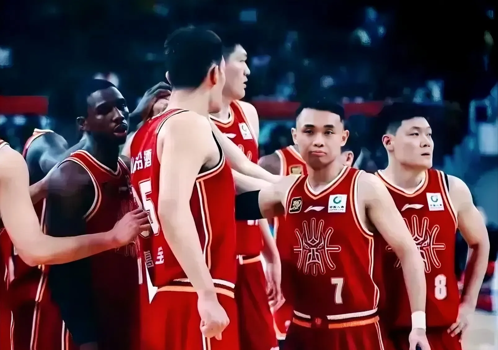 山西男篮实力不俗，全队追求进步