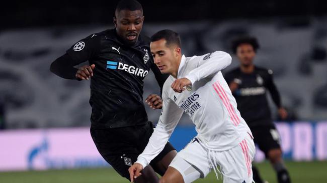 巴斯克托尼VS摩尔，关键时刻发挥出色