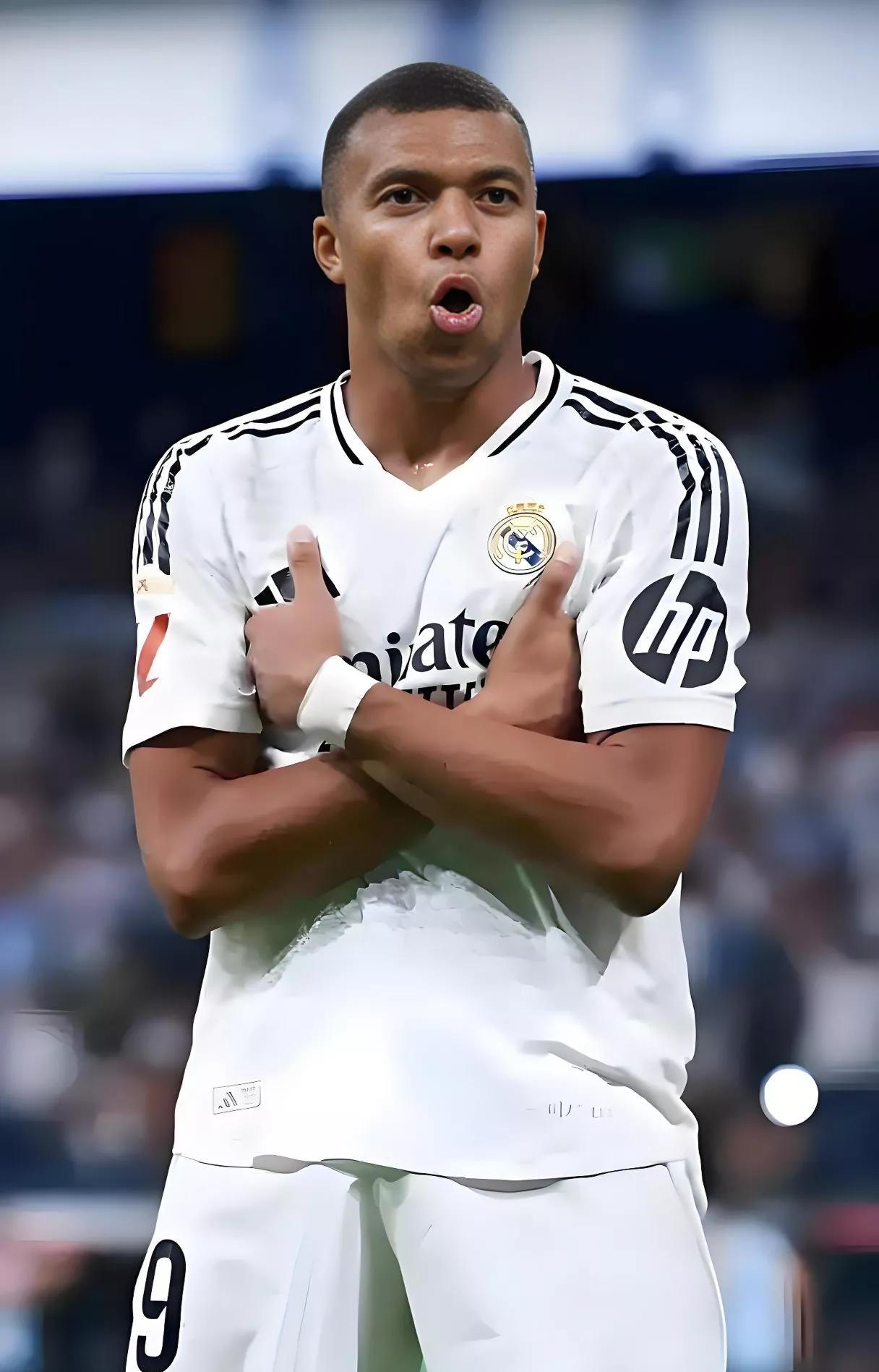 关于皇马中后卫因伤缺席比赛，球队稳固防线岌岌可危的信息