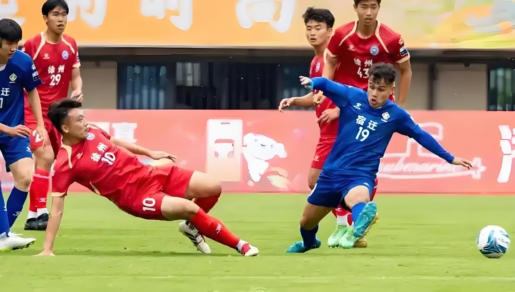 关于球场风云！国内足球职业联赛一幕幕精彩绝伦的信息