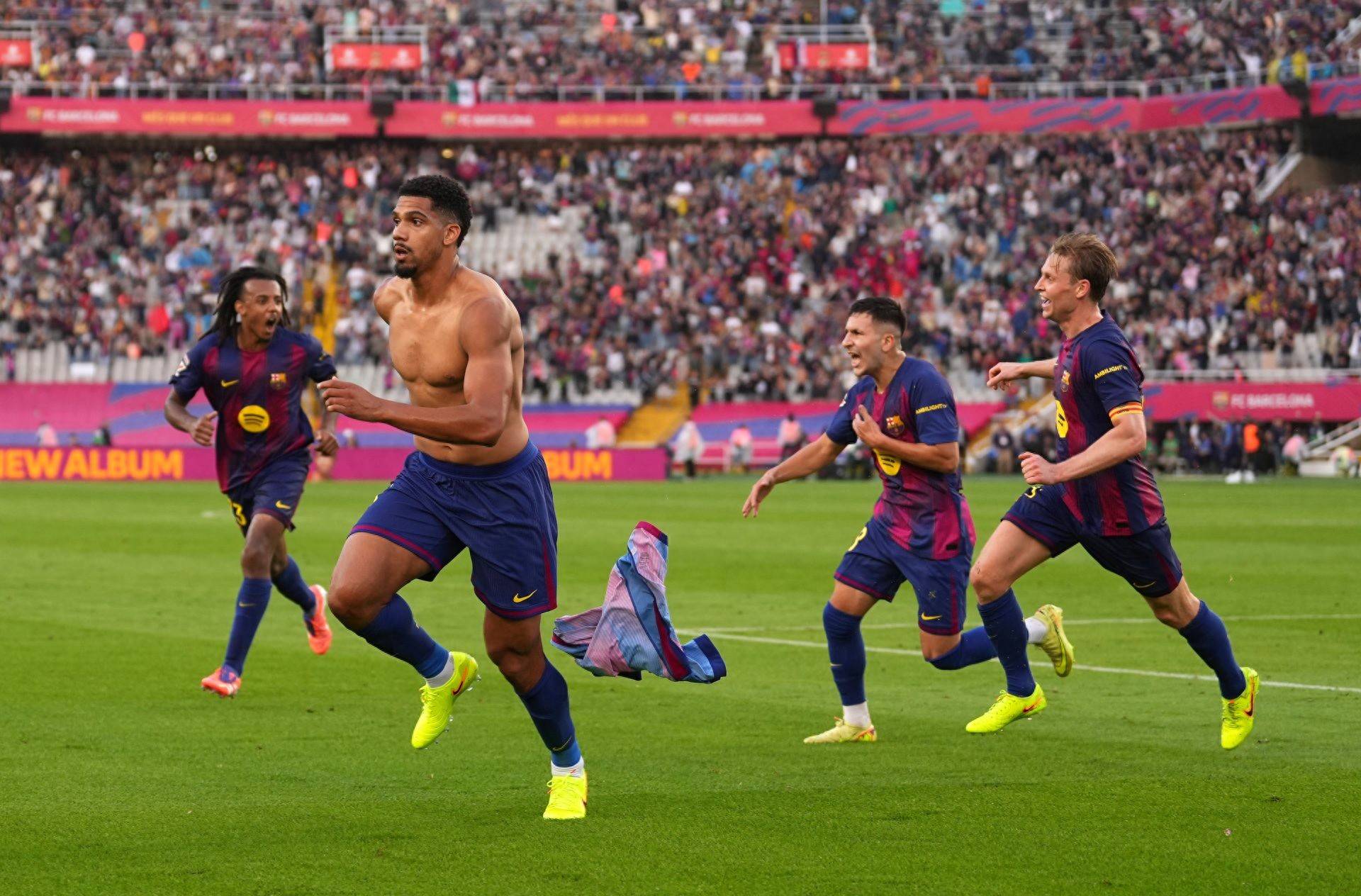 包含巴萨客场不敌，前锋虚拟严重的词条