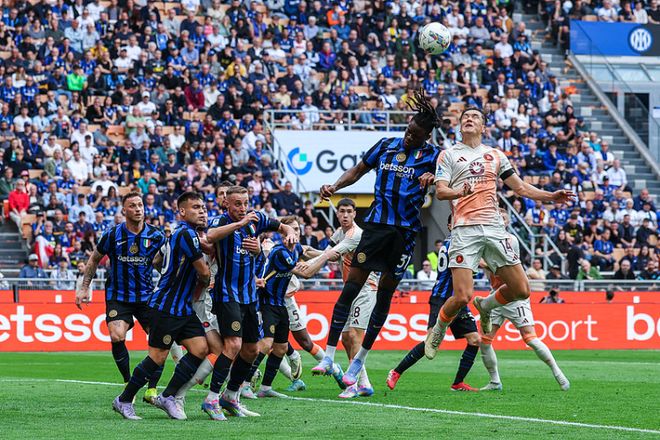 那不勒斯客场击败都灵，豪取三分的简单介绍