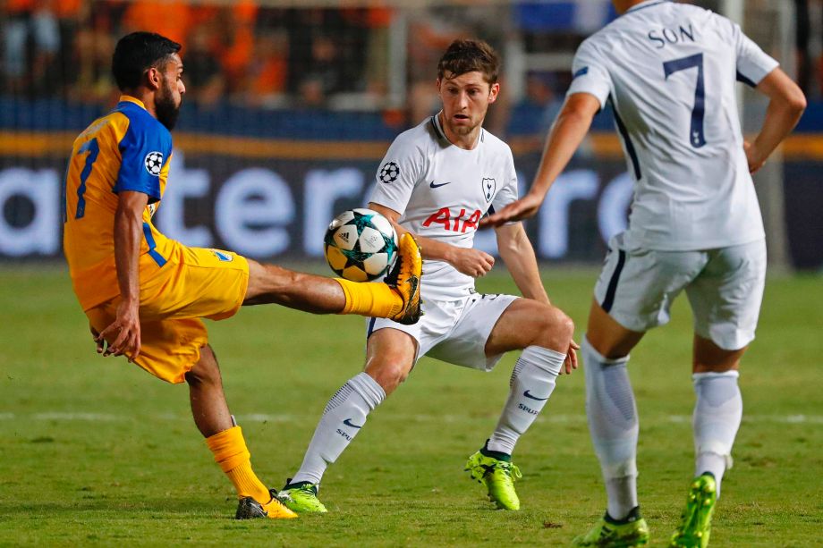 希腊力克巴黎,凯恩关键制胜 希腊力克巴黎,凯恩关键制胜