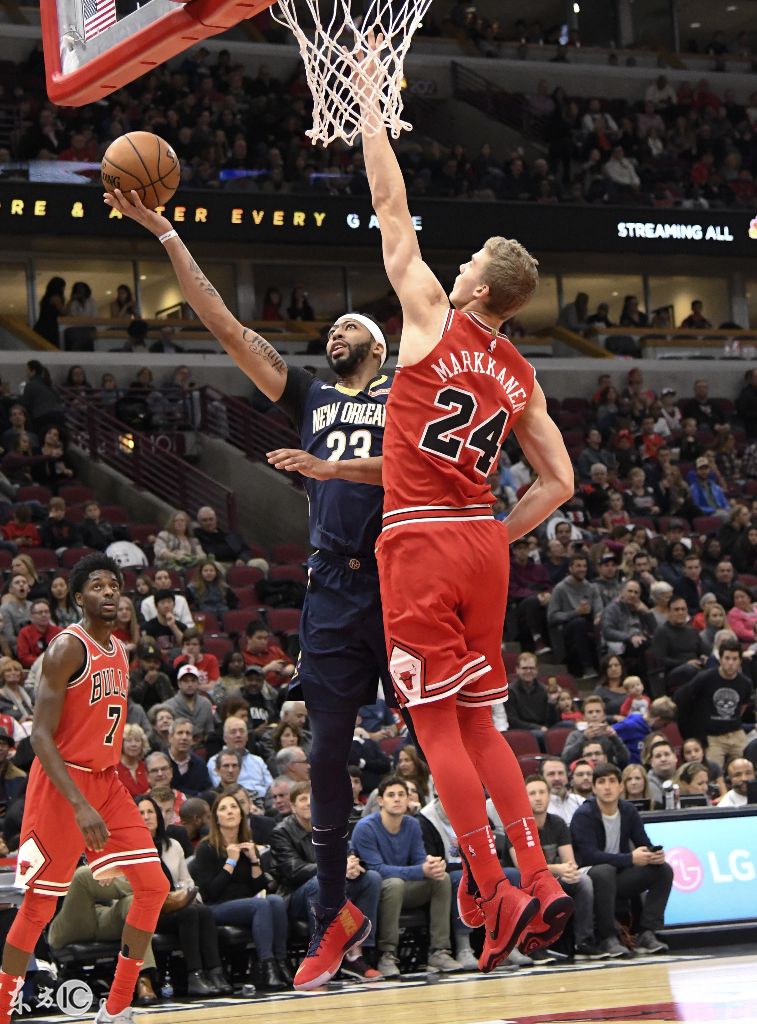 公牛绝杀天津队,浓眉哥带队取胜 公牛绝杀天津队,浓眉哥带队取胜