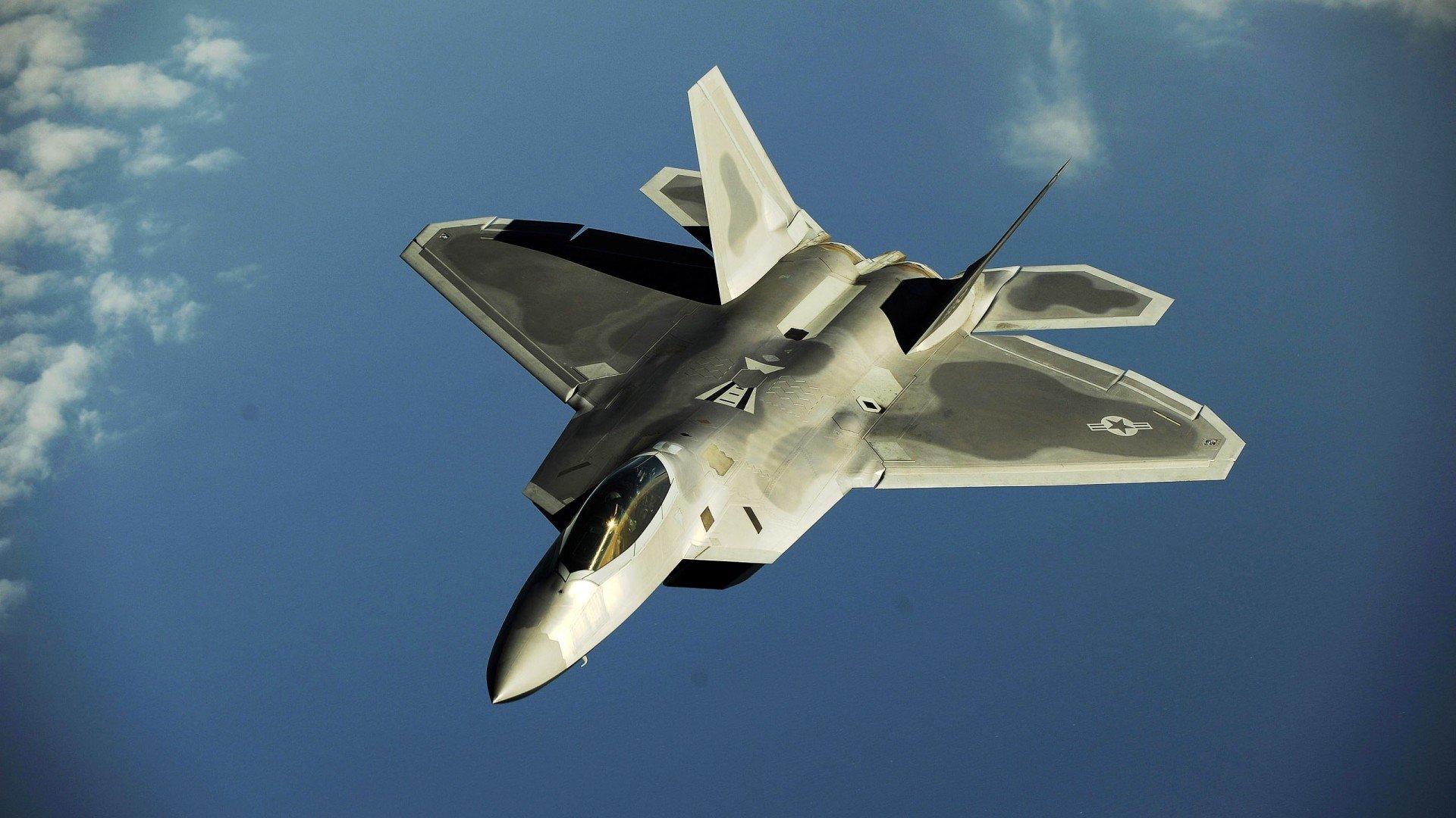 赛道与绿茵场,当F1新赛季揭幕战遇上毕尔巴鄂的提前终结悬念