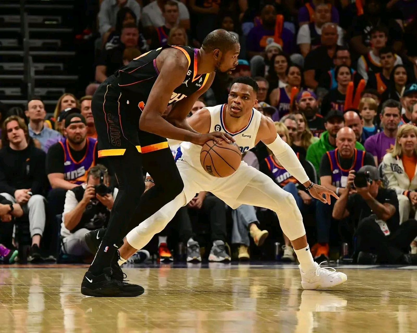 北京队翻盘快船,莫兰特统治全场 北京队翻盘快船,莫兰特统治全场